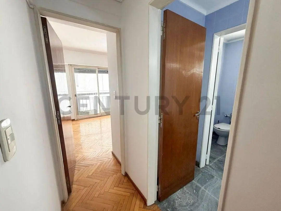 Oportunidad Venta Piso Flores 5 ambientes 2
