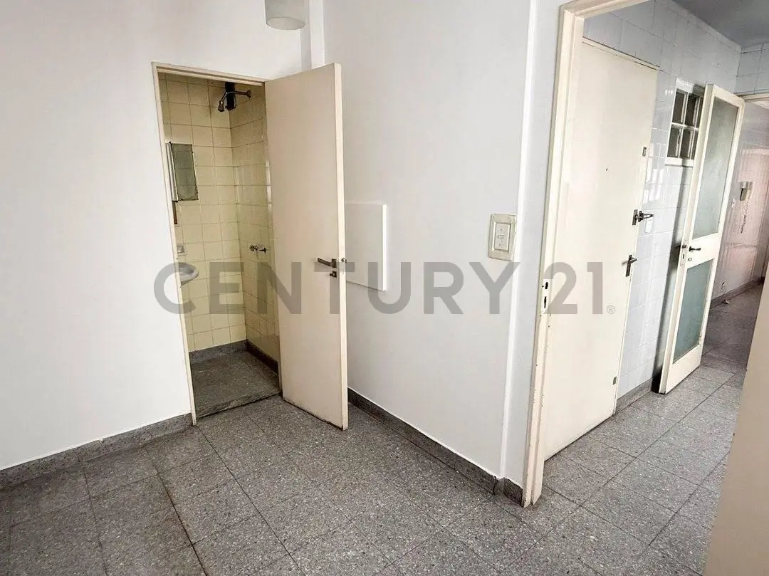 Oportunidad Venta Piso Flores 5 ambientes 5