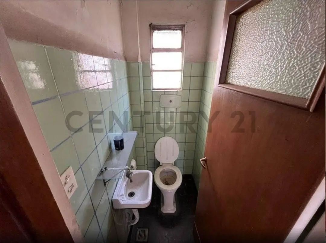 VENTA DE CASA 3 AMBIENTES, GARAJE, PATIO, EN MORÓN 5