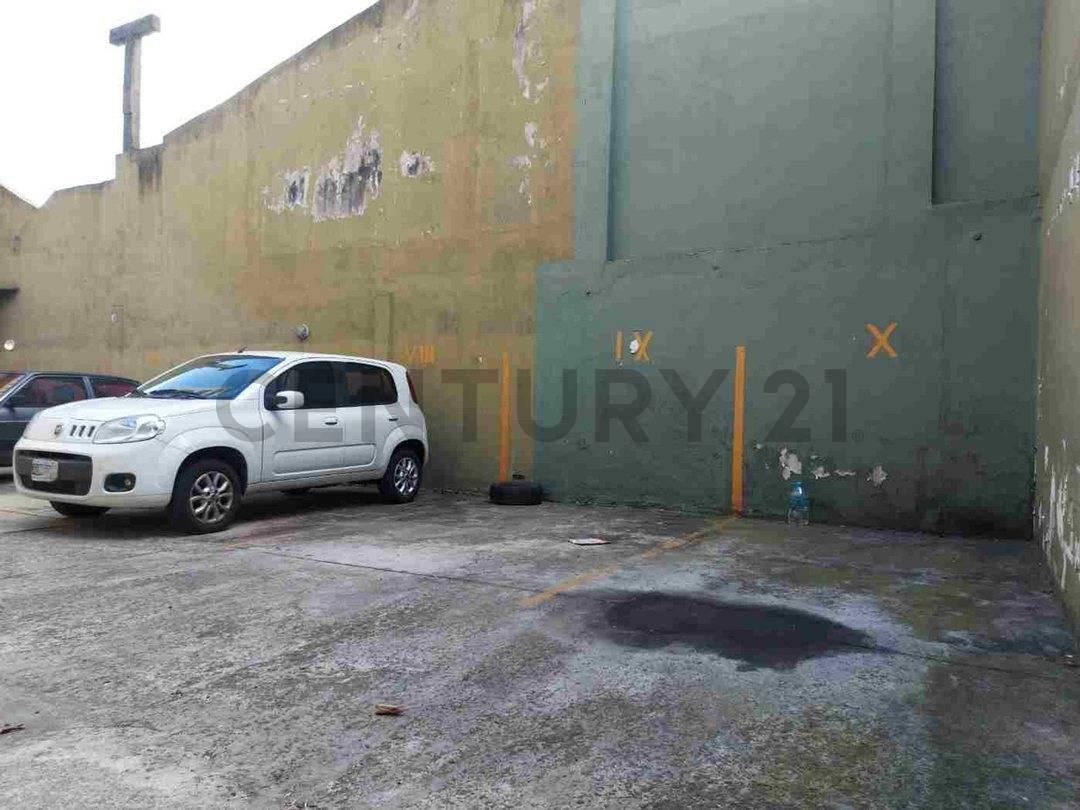 Foto de Venta cochera 12mts² en edificio en Santos Lugares, imagen 5