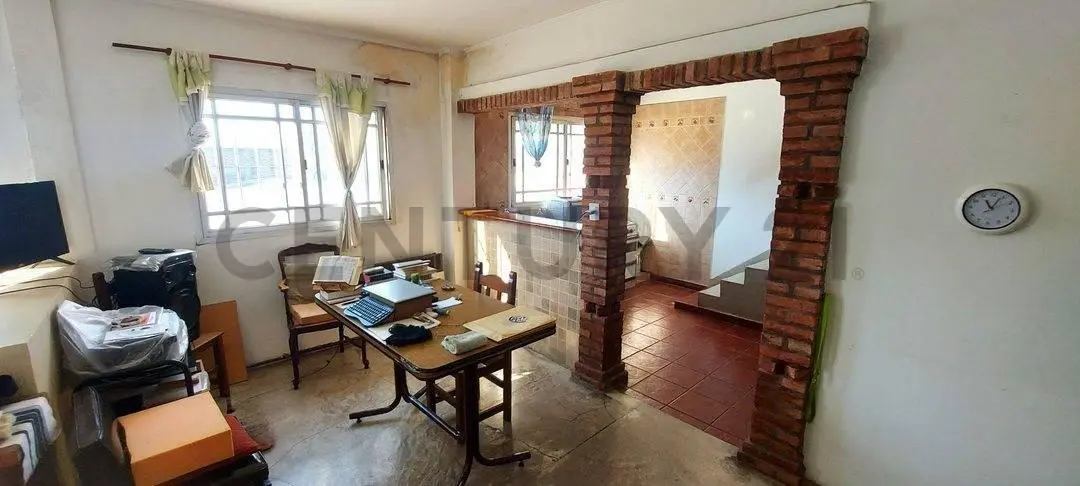 VENTA DE PH 4 AMBIENTES GRAN TERRAZA EN CASEROS 2