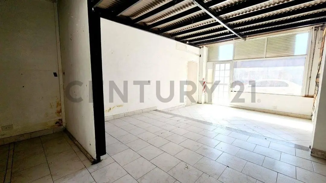 VTA LOCAL COMERCIAL CASEROS PERMUTA 1