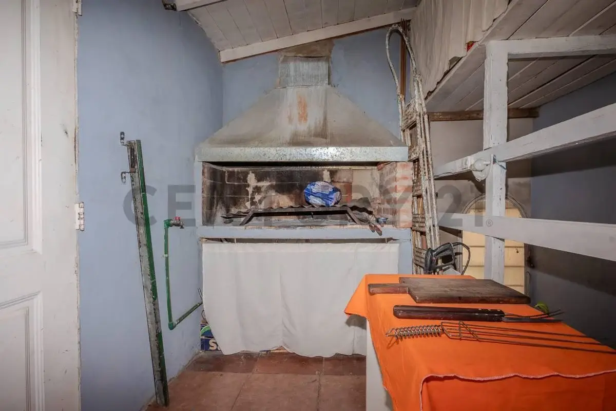 VENTA PH 3 AMBIENTES CON TERRAZA PROPIA EN FLORES - PERMUTA 5