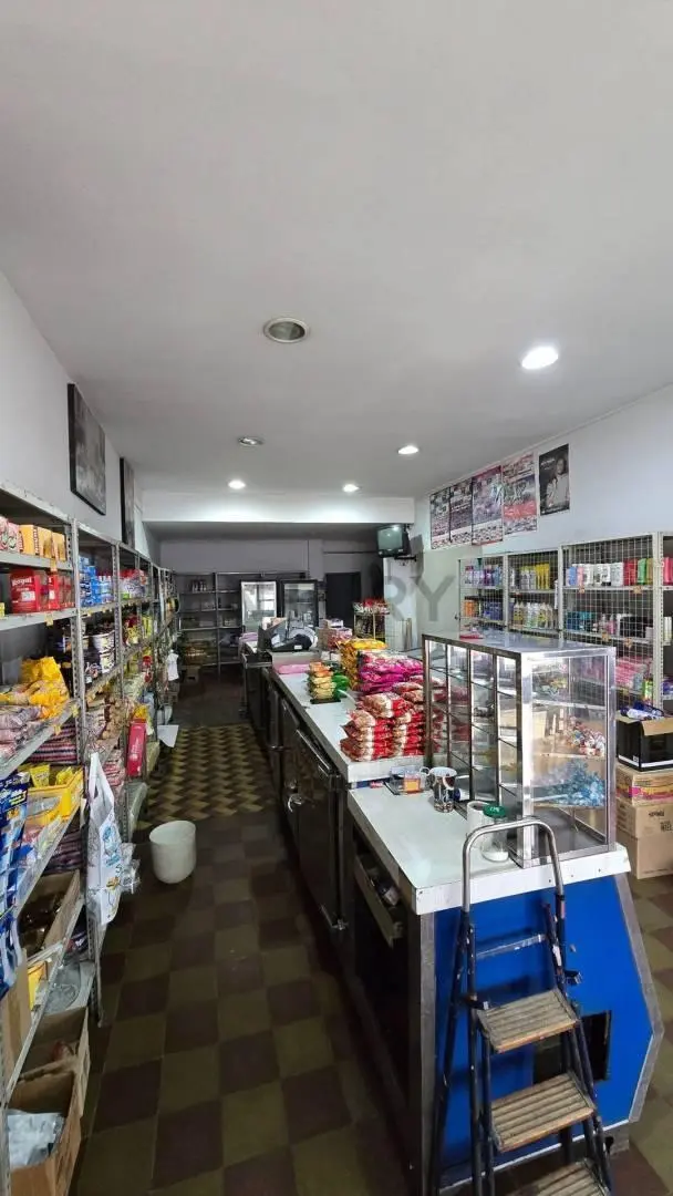 VENTA (CONSULTE ALQ) LOCAL EN MORÓN+DEPOSITO BAÑO 2