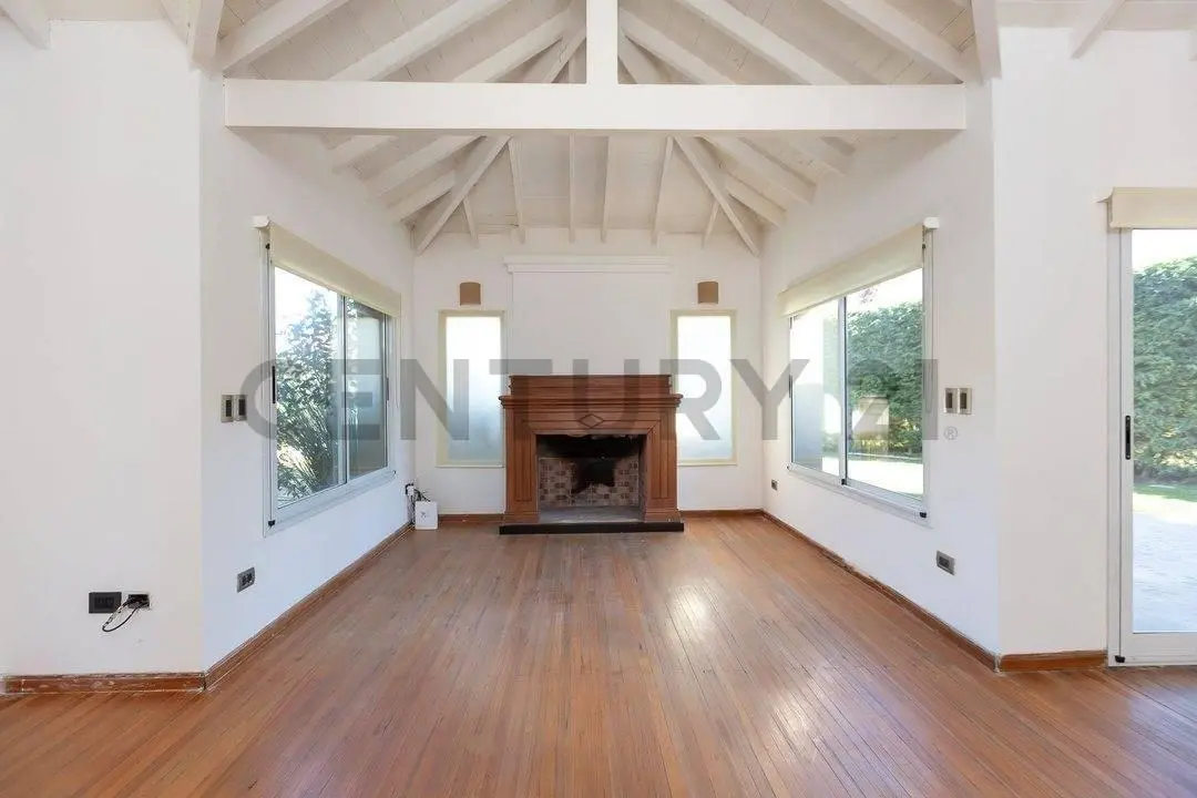 VENTA CASA 5 AMB COUNTRY BANCO PROVINCIA -PERMUTA 3