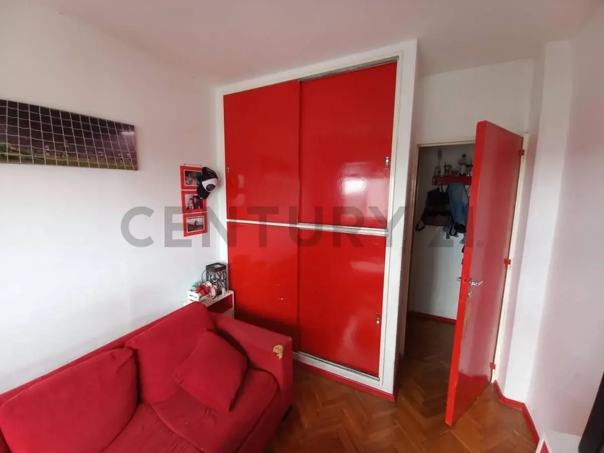 VENTA DEPARTAMENTO AMPLIO 2 AMBIENTES LINIERS CABA 3