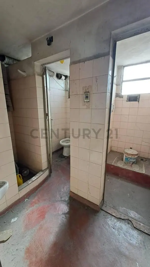 Venta Casa + Deposito, Permuta, BAJO DE PRECIO 2