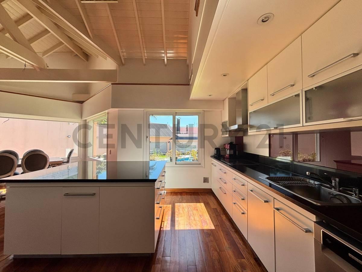 Foto de VENTA CASA DE 6 AMB- RESIDENCIA PREMIUM | RAMOS MEJÍA (ZONA DON BOSCO), imagen 4