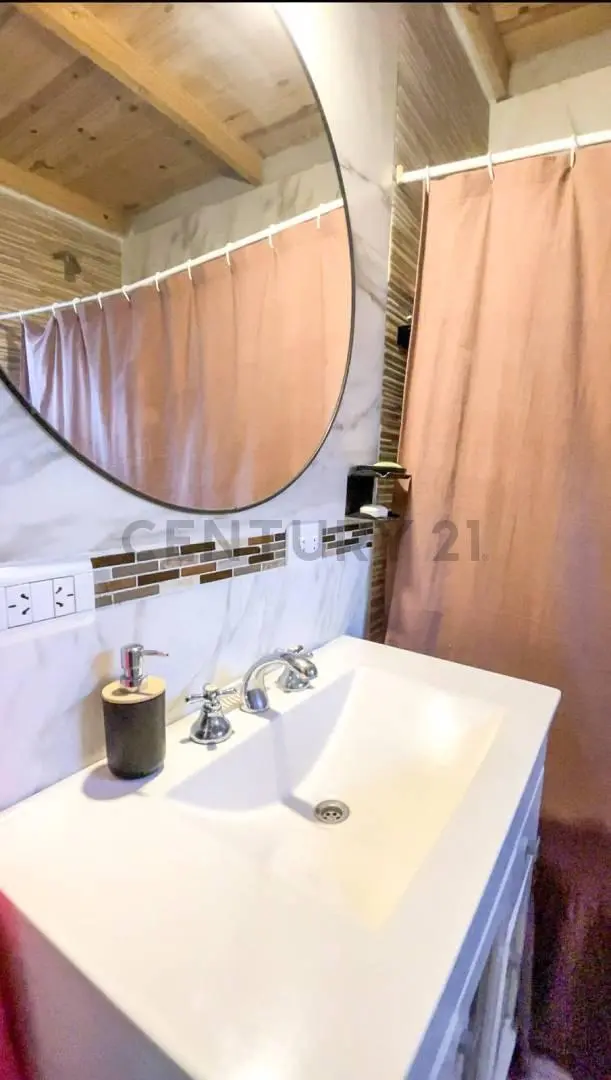 Casa Quinta en Venta en Altos de Viedma | Lote Amplio, Piscina y Entorno Natural 8