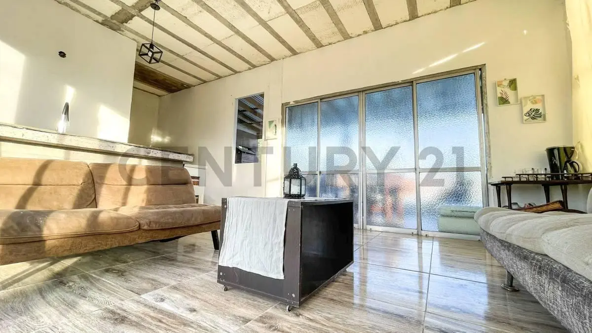 Casa Quinta en Venta en Altos de Viedma | Lote Amplio, Piscina y Entorno Natural 2