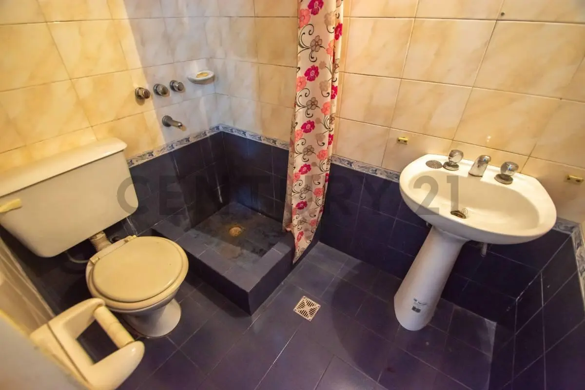 OPORTUNIDAD: CASA LOTE PROPIO - ACEPTA PERMUTA 8