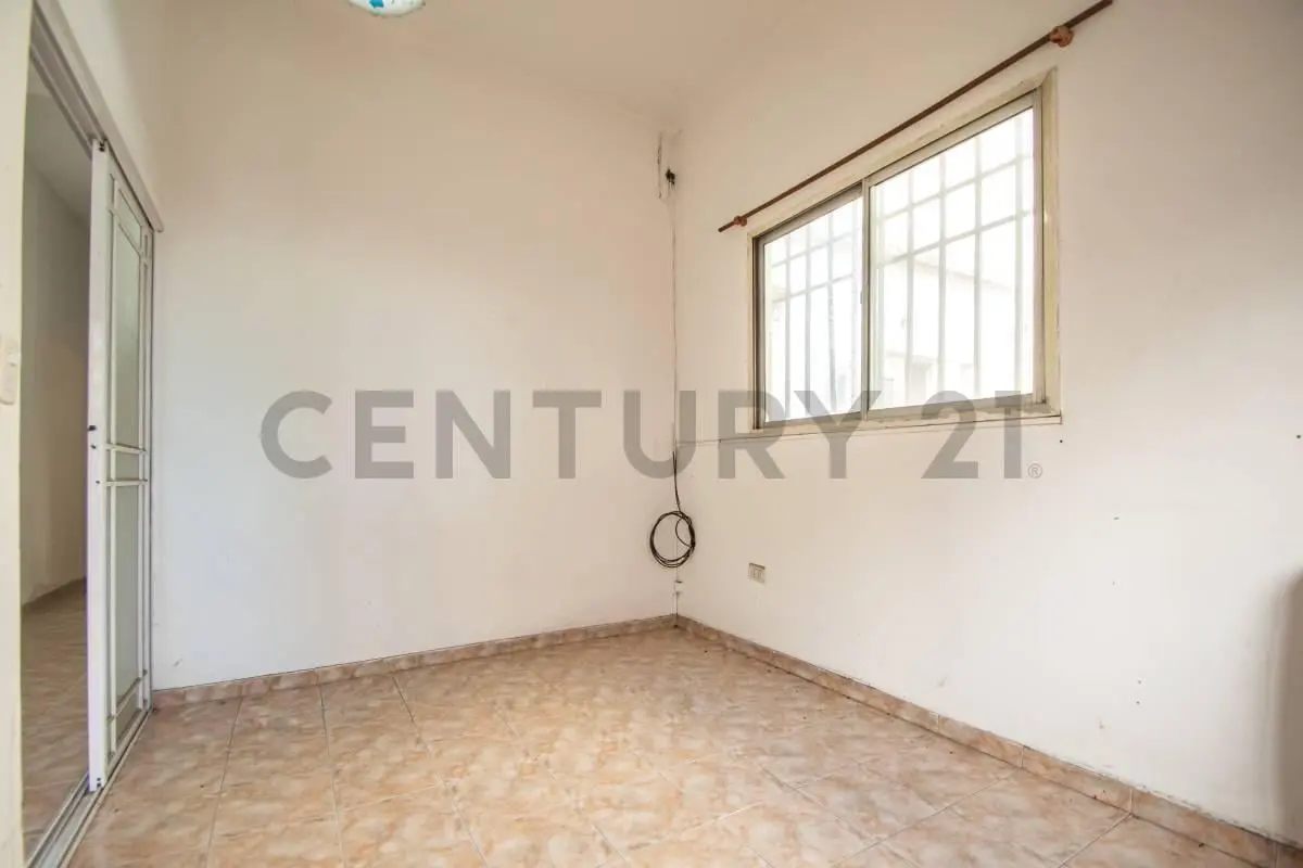 OPORTUNIDAD: CASA LOTE PROPIO - ACEPTA PERMUTA 3
