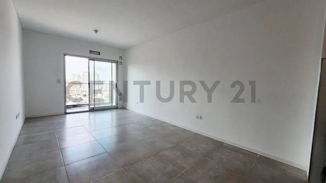 VENTA MONOAMBIENTE CON BALCON CASEROS-PERMUTA 3