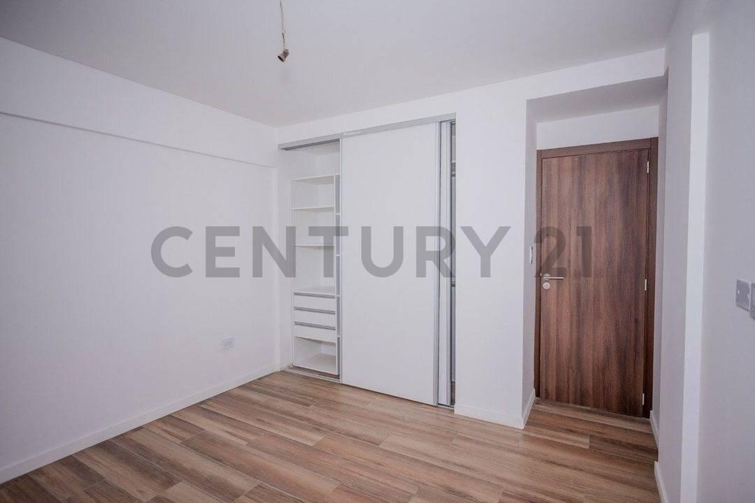 VENTA DEPTO 2 AMB. A ESTRENAR HAEDO- PERMUTA