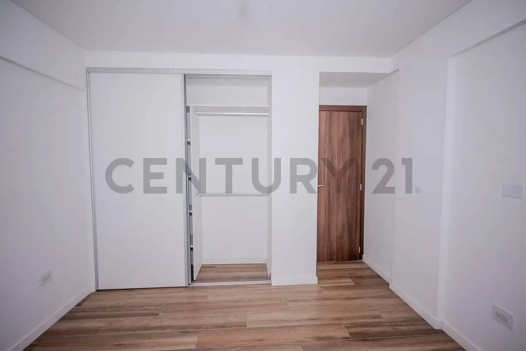 VENTA DEPTO 2 AMB. A ESTRENAR HAEDO- PERMUTA 5