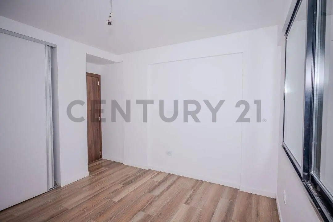 VENTA DEPTO 2 AMB. A ESTRENAR HAEDO- PERMUTA 4