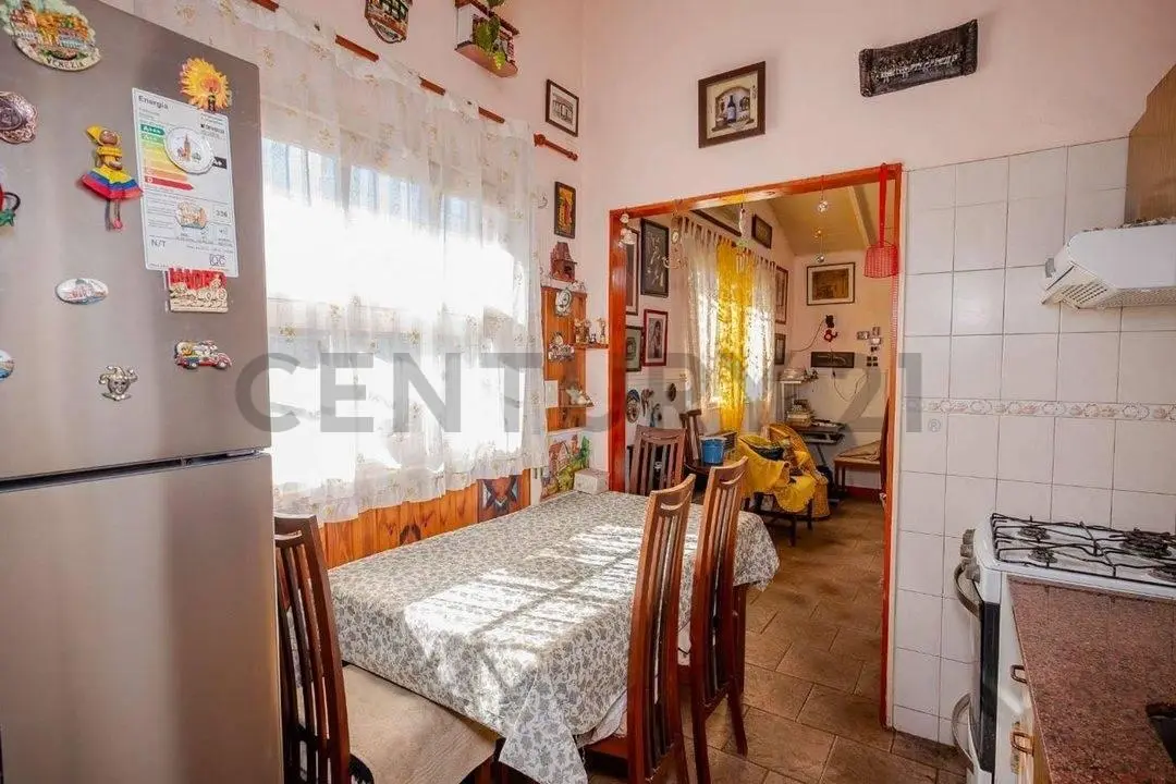 VENTA CASA 3 AMB. LOTE 400M2 VILLA TESEI - PERMUTA 3