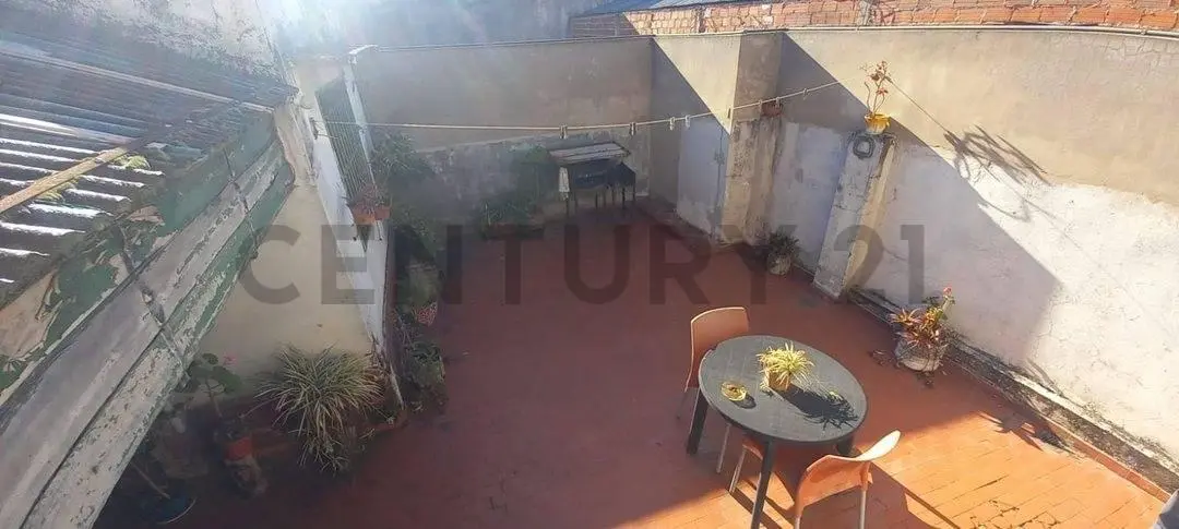 Venta / Permuta PH 4 Amb. con Terraza y Patio Villa Lynch 2