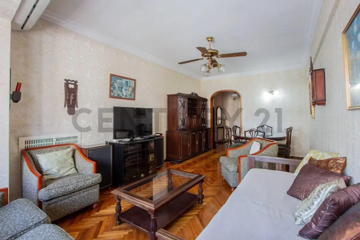 Venta depto 3 ambientes c/dependencia piso alto 2