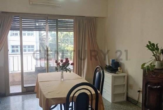 Venta Ph de 2 ambientes por escalera