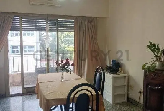 Venta Ph de 2 ambientes por escalera 4