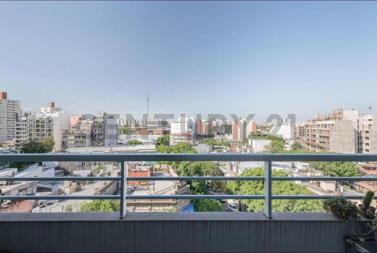 Monoambiente Moderno con Balcón y Vista Abierta | Piso 8° – Dorrego