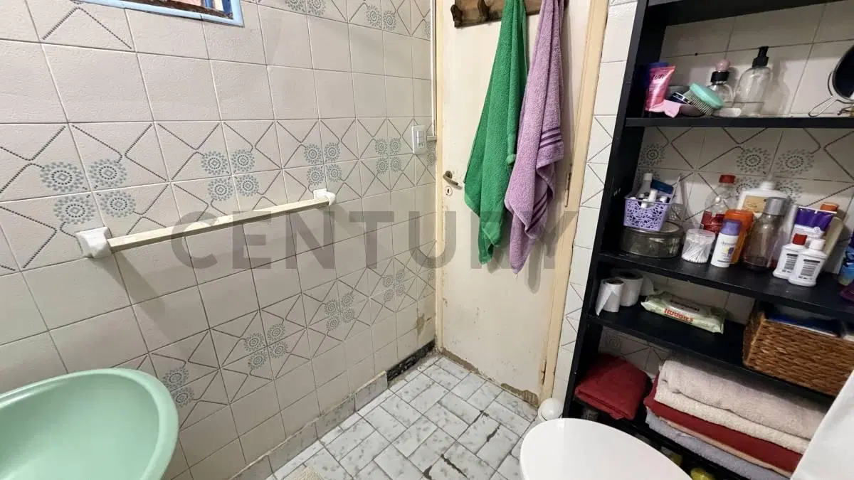 Venta ph 2 ambientes con patio barrio San Cristobal 8