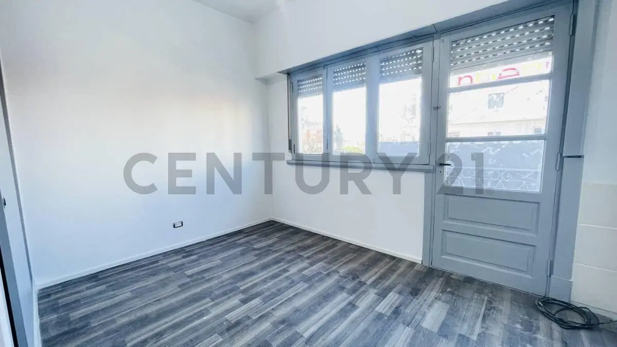 DEPARTAMENTO 4 AMBIENTES EN VENTA CON PATIO Y TERRAZA EN PIÑEYRO - AVELLANEDA 5
