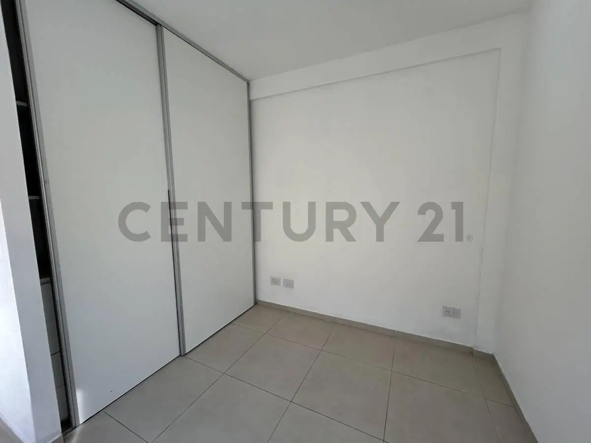 VENTA - PERMUTA  DEPARTAMENTO 2 AMB EN SANTOS LUGARES 5