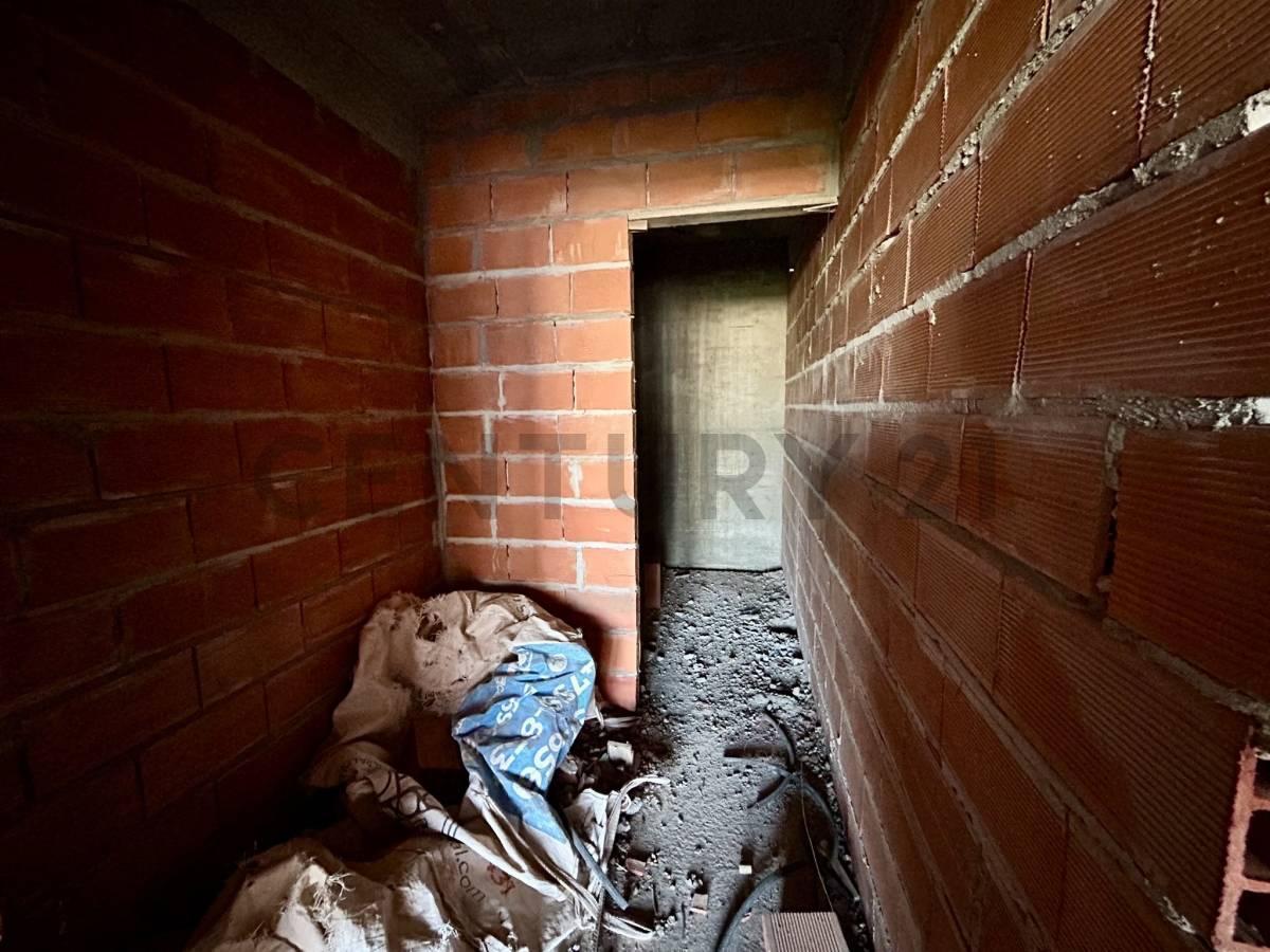 Foto de VENTA MONOAMBIENTE CASEROS POZO- PERMUTA- FINANCIA - ANTICIPOS BAJOS, imagen 1