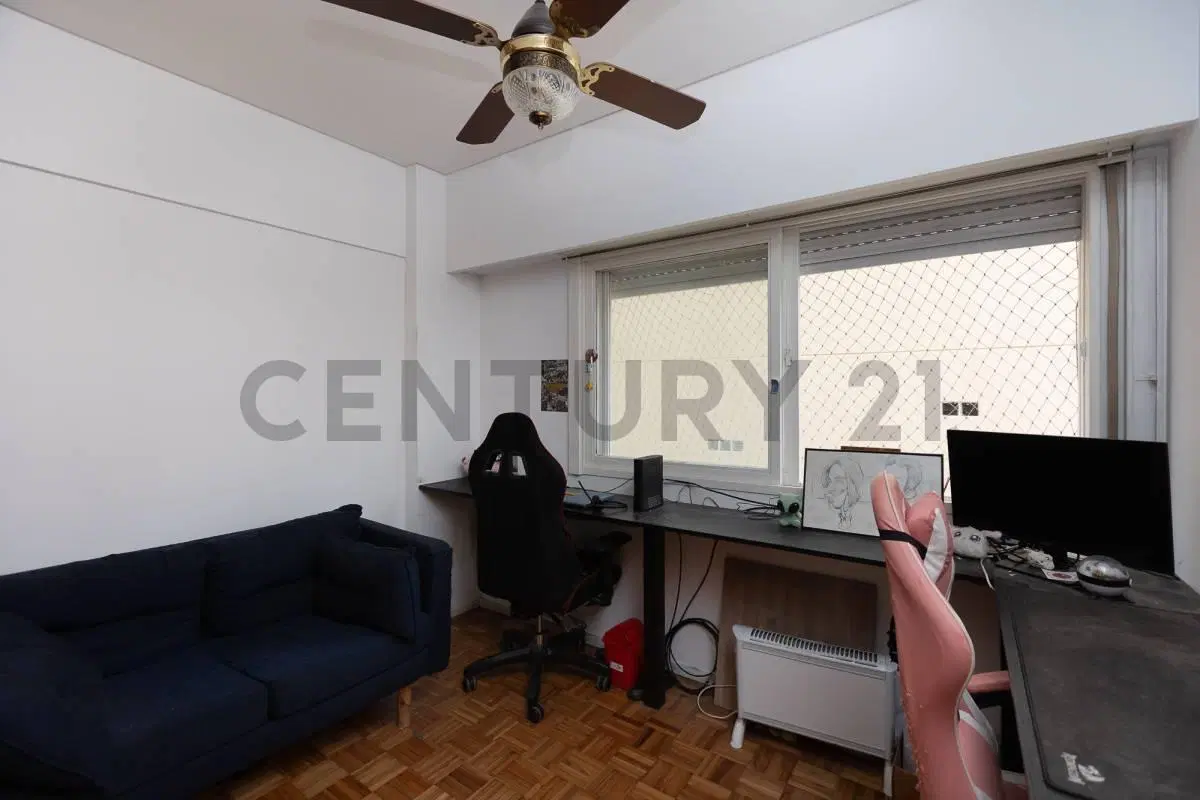 Departamento 3 ambientes con cochera en Venta al frente con balcón corrido – Sáenz Peña, Tres de Feb 5
