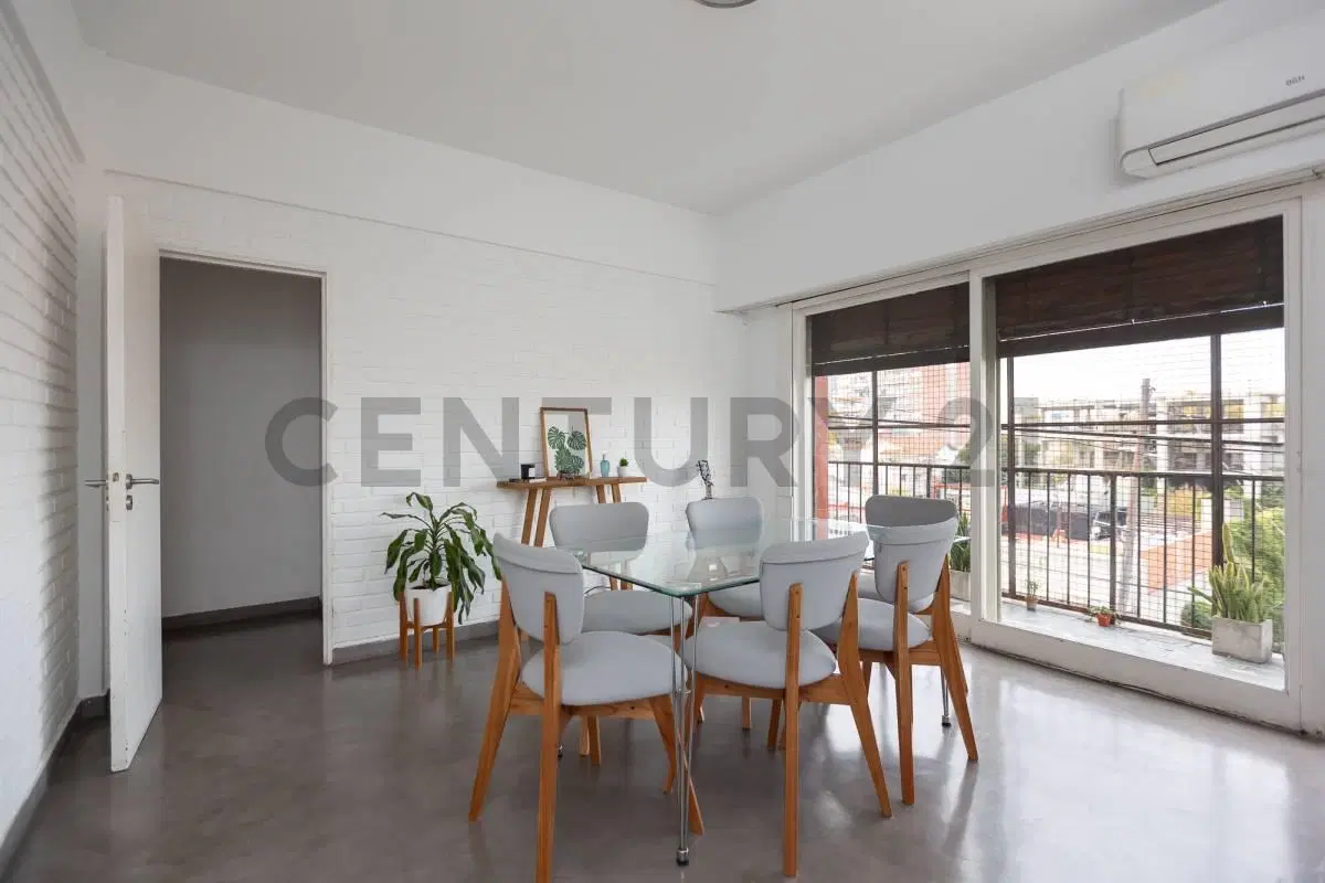 DEPARTAMENTO 3 AMBIENTES CON BALCÓN, TERRAZA Y CUARTO MULTIUSO EN PLENO CENTRO DE SAN MARTÍN 3