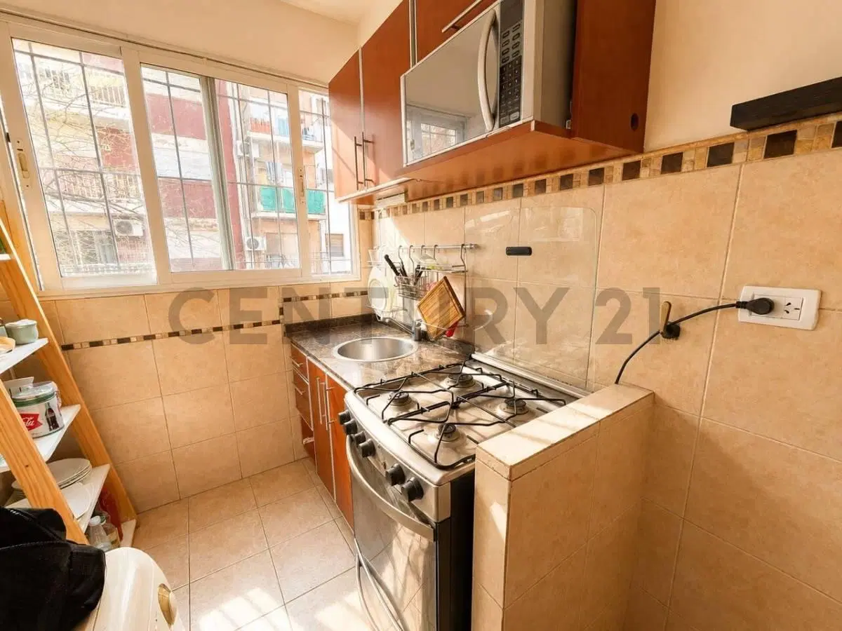 VENTA OPORTUNIDAD DPTO 3 AMBIENTES CON BALCÓN  – BALVANERA - PERMUTA 4