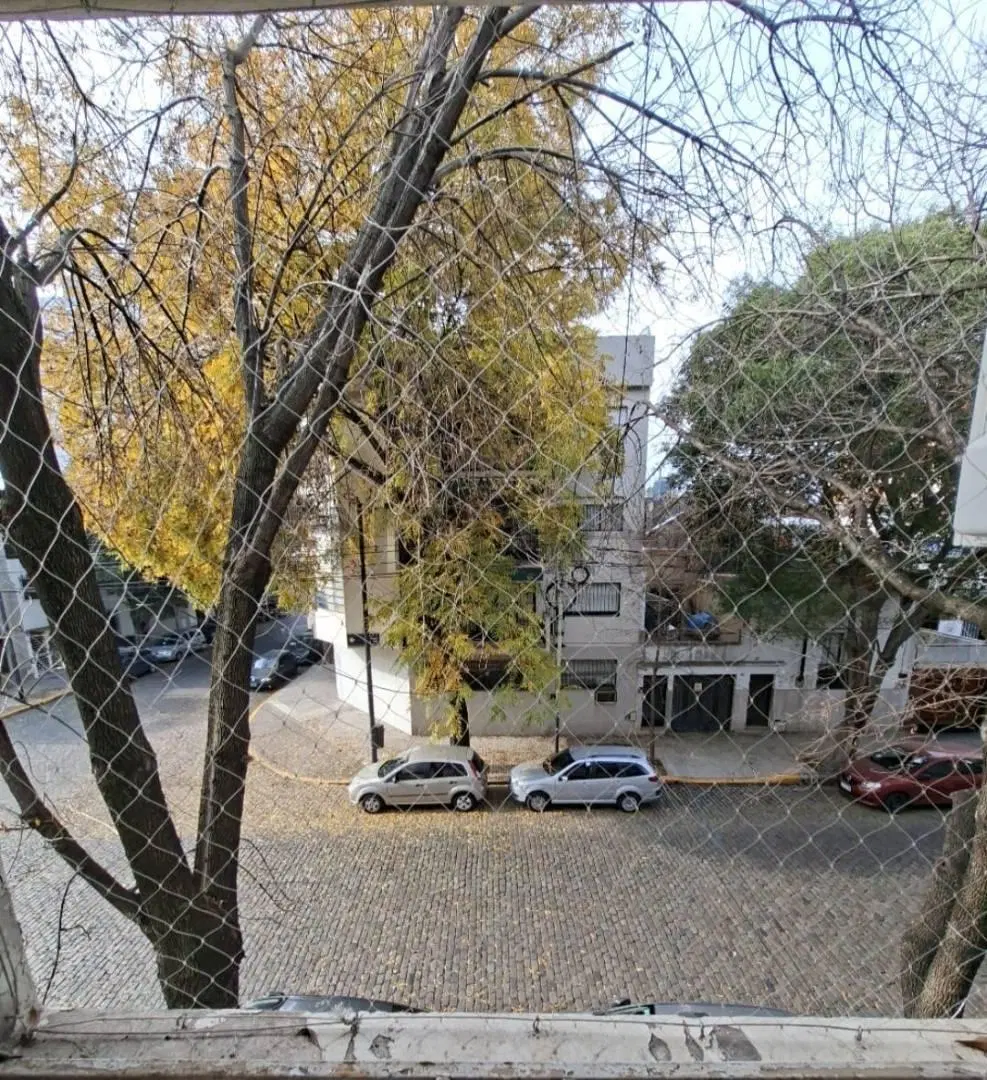 Excelente departamento 2 amb con balcón al frente en Caballito - EVALUA PERMUTA 3