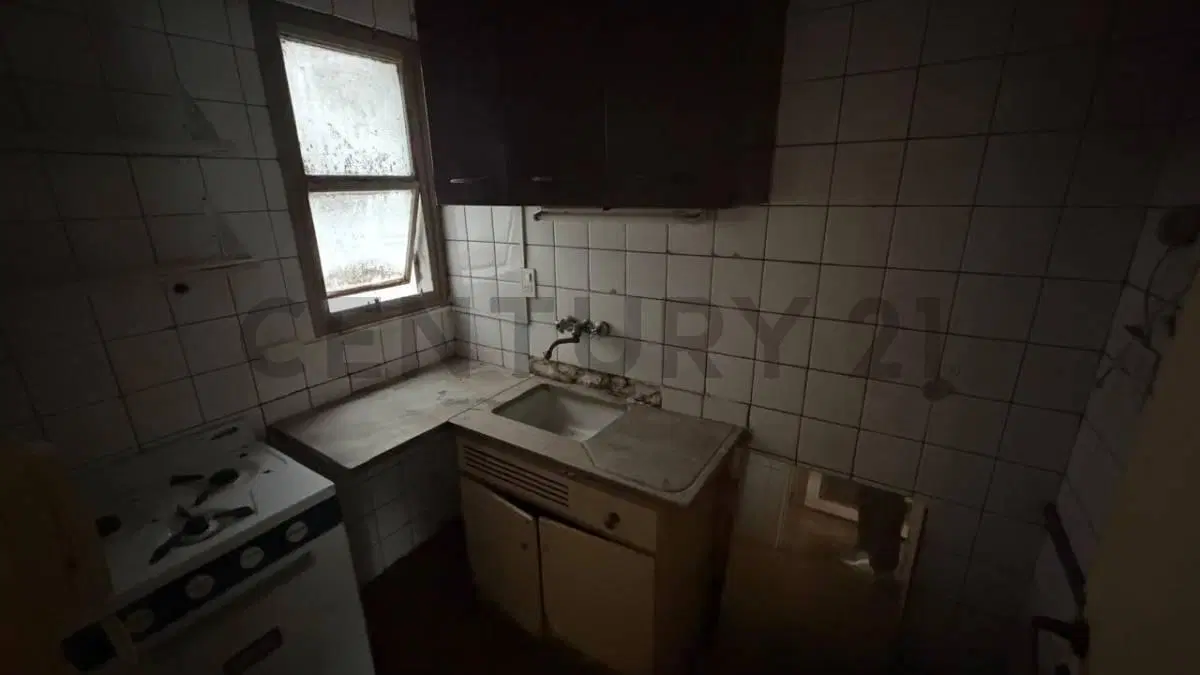 3 Ambientes a Reciclar en Retiro | 49 m² | Gran Potencial de Revalorización 3
