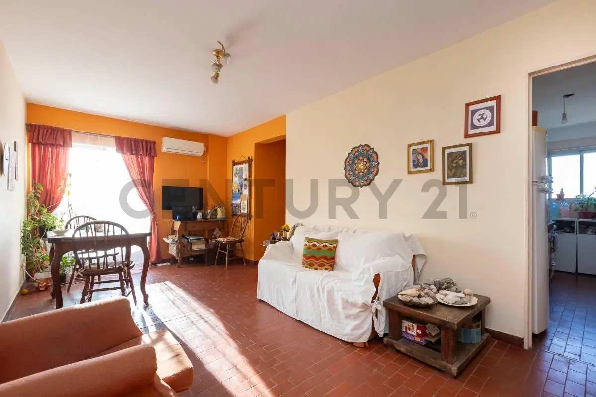VENTA DEPTO 4 AMBIENTES - MARTIN CORONADO 3