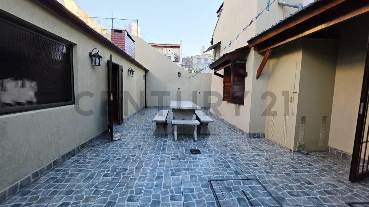 VENTA CASA 4 AMB PARRILA/COCHERA/PATIO A.CREDITO PERMUTA 3