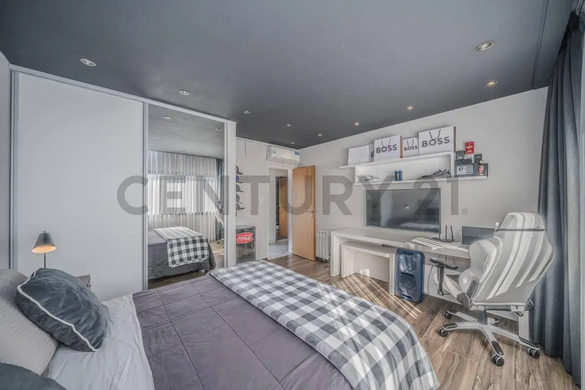 VENTA CASA 7 AMBIENTES - COMARCAS LUJAN 5