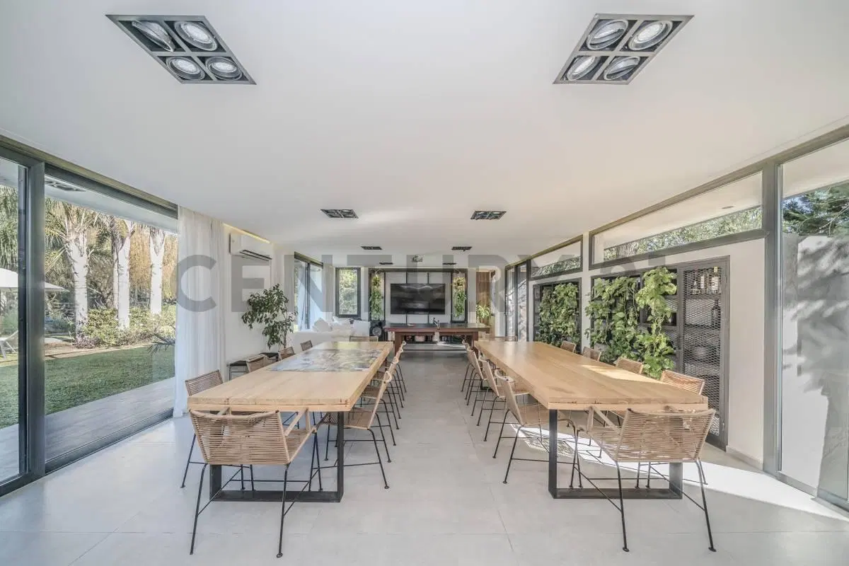 VENTA CASA 7 AMBIENTES - COMARCAS LUJAN 8