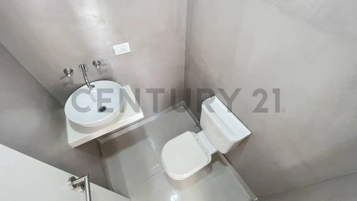 Alquiler departamento 2 ambientes con dos baños en Caseros 3