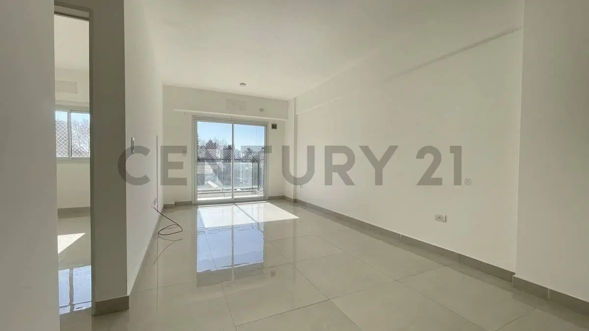 Alquiler departamento 2 ambientes con dos baños en Caseros 8