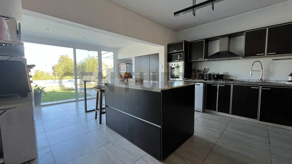 VENTA CASA EN SAN SEBASTIAN 2