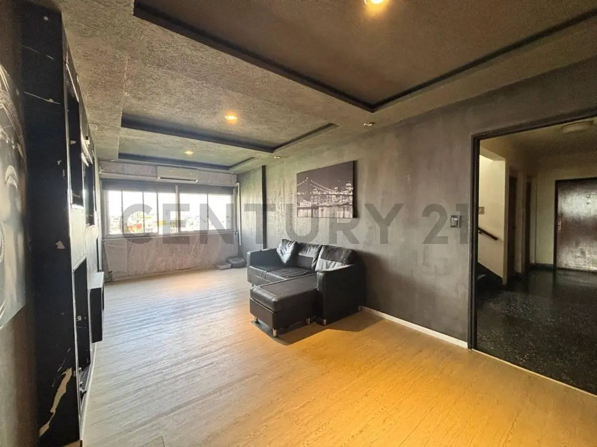 Departamento en venta 3 ambientes con Cochera Villa Celina AMOBLADO Y CON ELECTRODOMESTICOS. Bajas e 3
