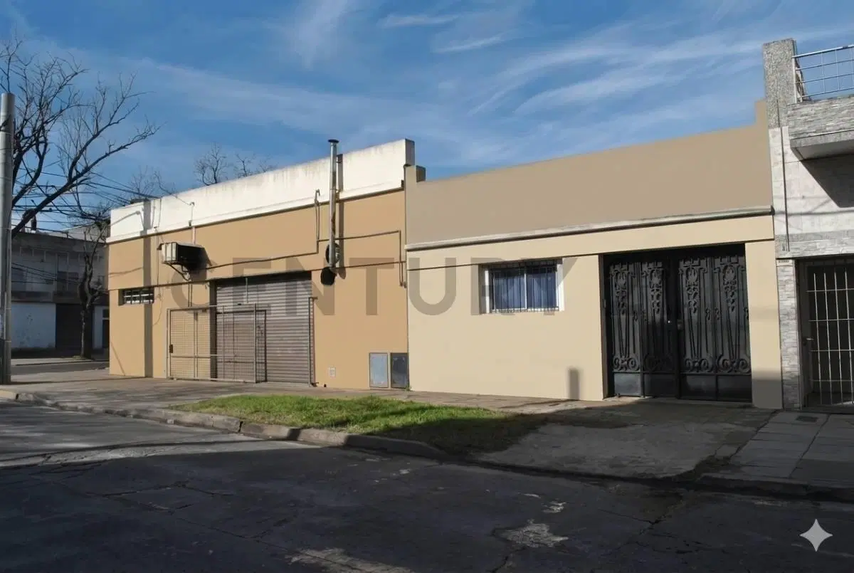 VENTA CASA CON LOCAL COMERCIAL ACEPTA PERMUTA 2