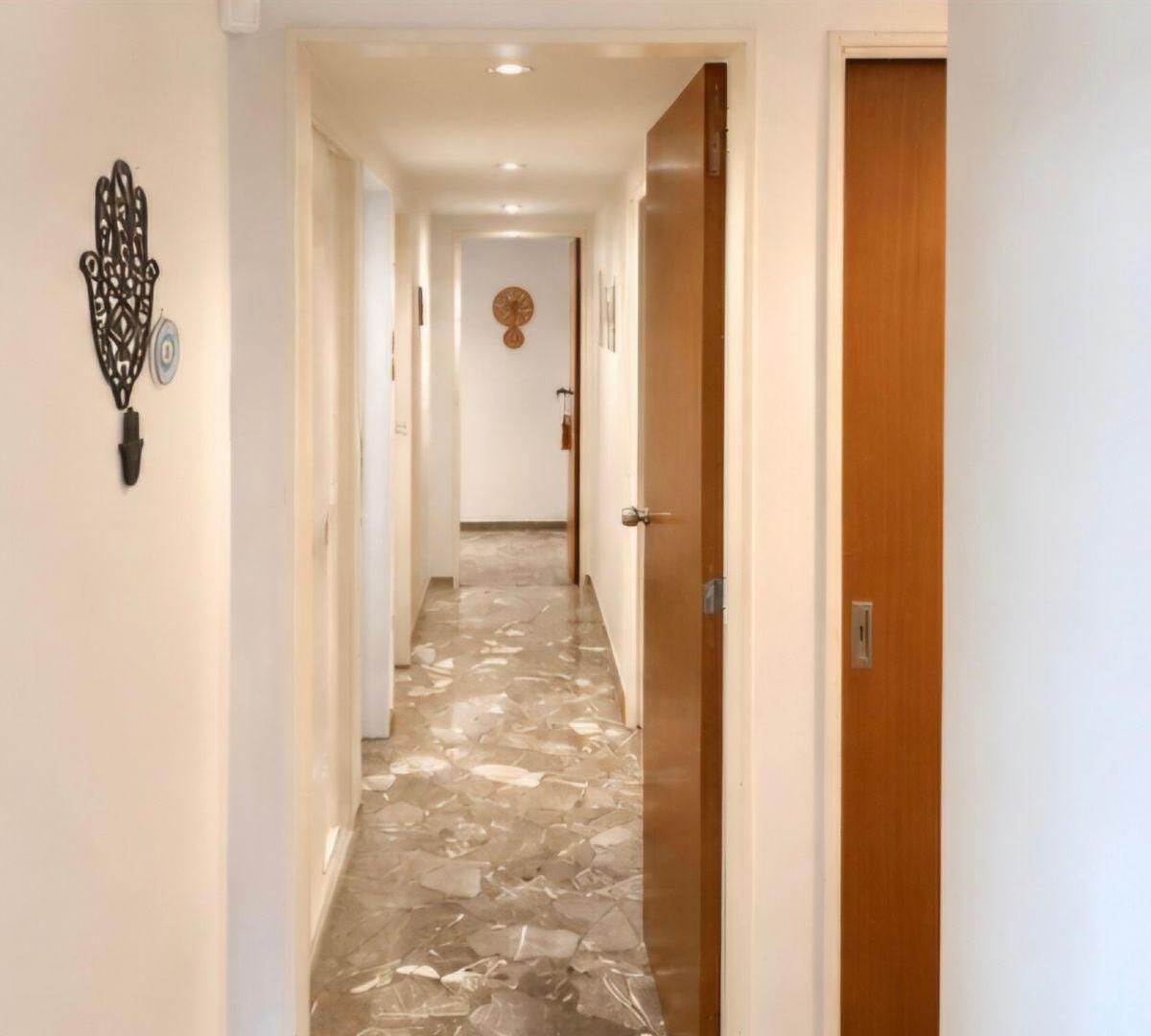Foto de Excepcional departamento de 4 amb. Con dependencia, con detalles de, imagen 4