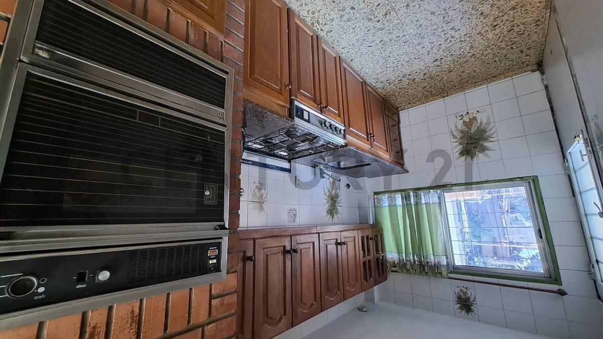 Foto de VENTA CASA GRAN POTENCIAL USD 150.000 permuta, imagen 2