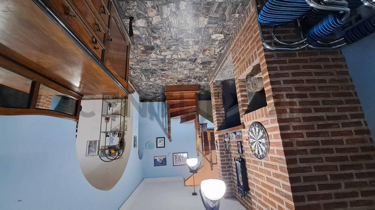 Foto de VENTA CASA GRAN POTENCIAL USD 150.000 permuta, imagen 3
