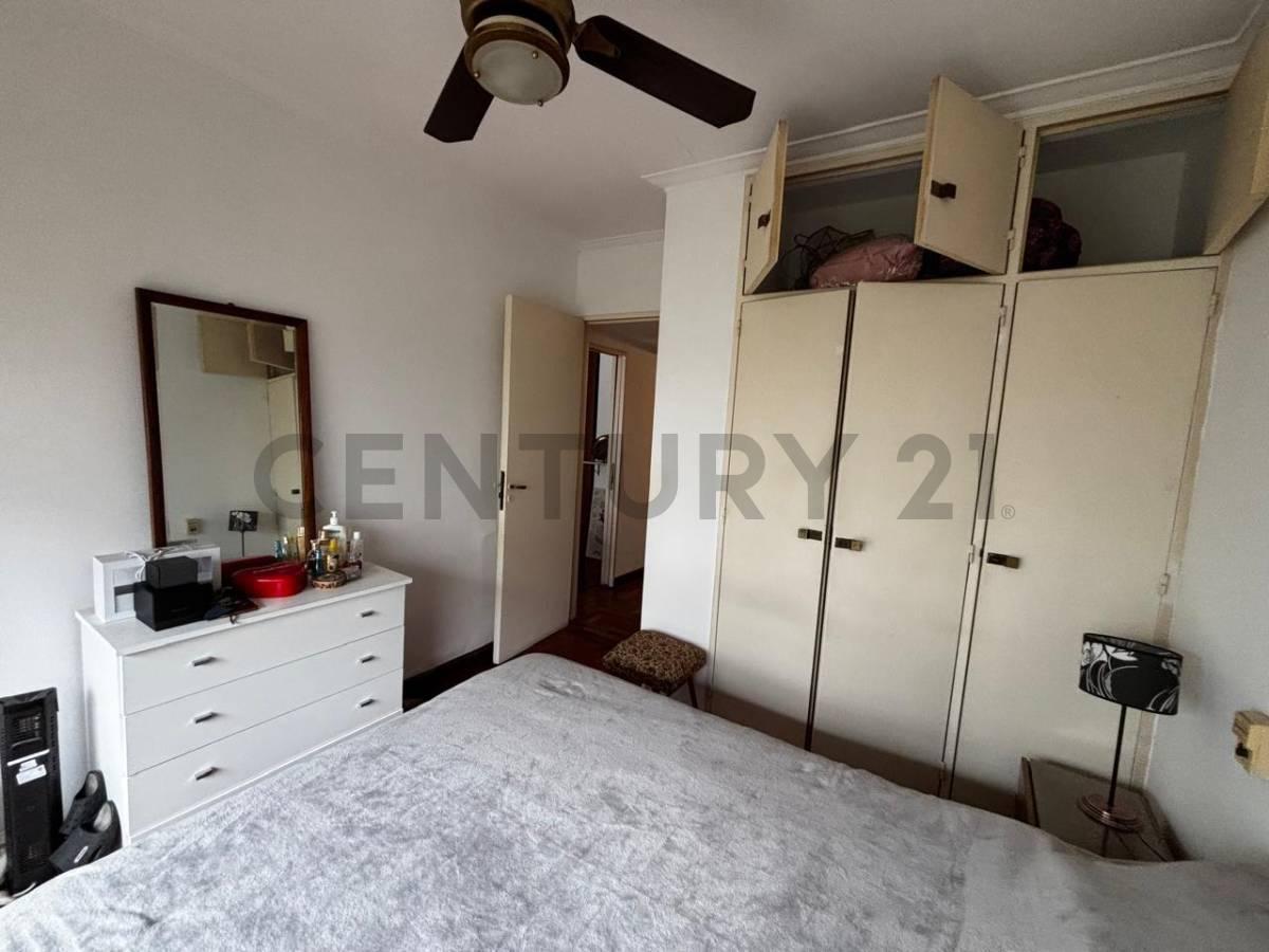 Foto de VENTA-DEPTO 3 AMB. AMPLIO + PATIO - VILLA URQUIZA CENTRO., imagen 2