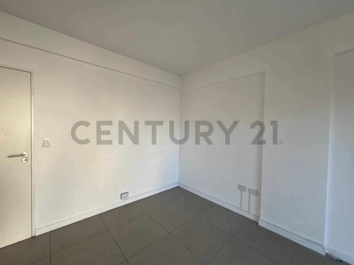 Foto de ALQUILER 2 AMBIENTES CON BALCON CORRIDO SUPER LUMINOSO – VILLA URQUIZA, imagen 1