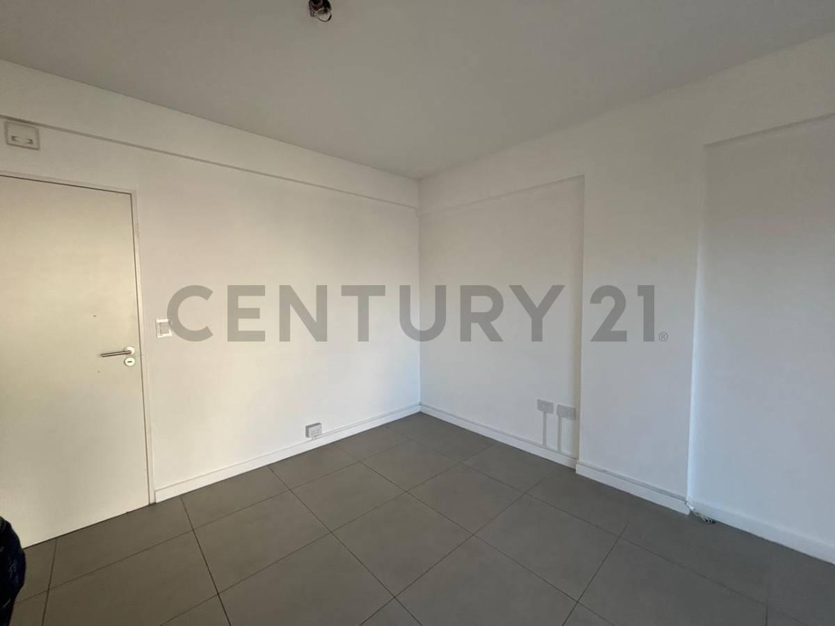 Foto de ALQUILER 2 AMBIENTES CON BALCON CORRIDO SUPER LUMINOSO – VILLA URQUIZA, imagen 2
